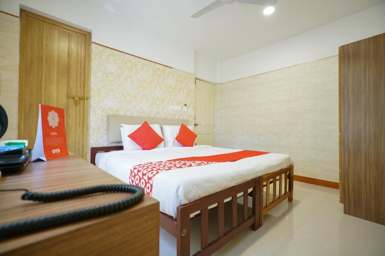 Heaven Gardens Hotel Kochi Luaran gambar